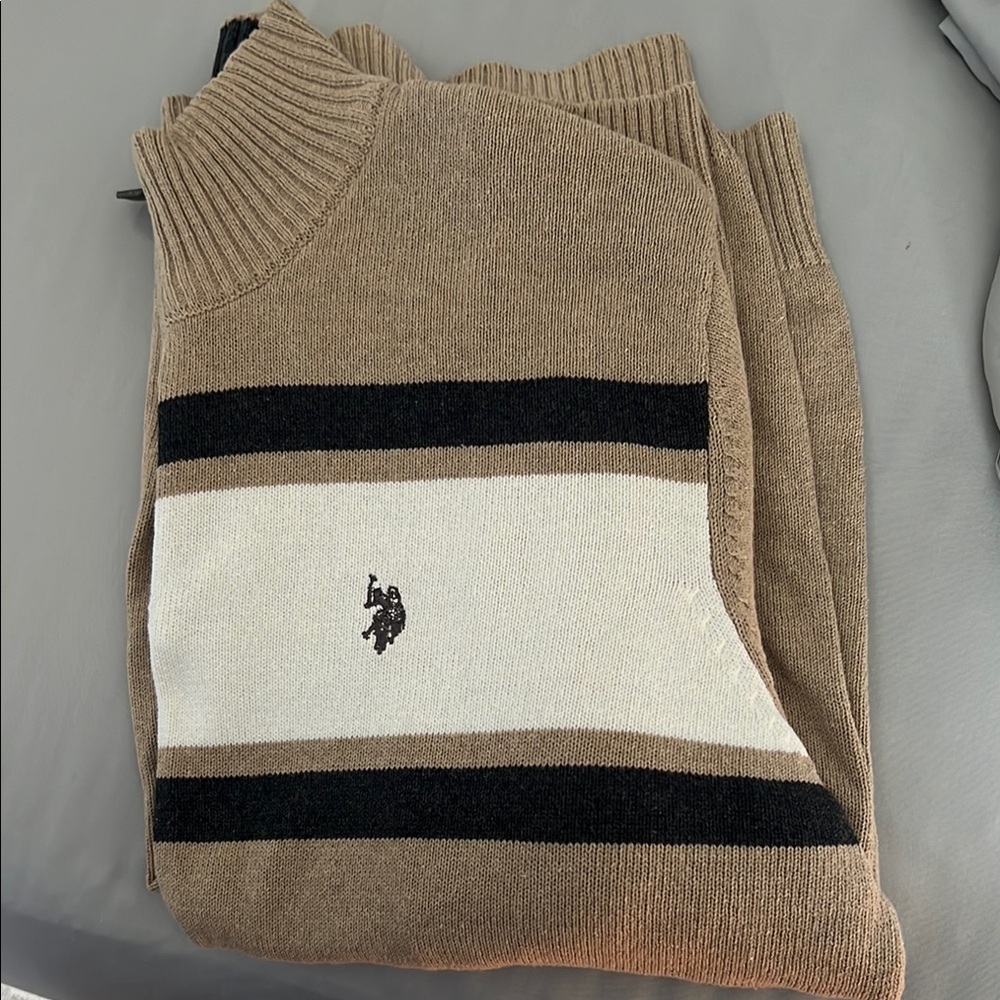 Men's Tan and Grey Polo Sweater XL